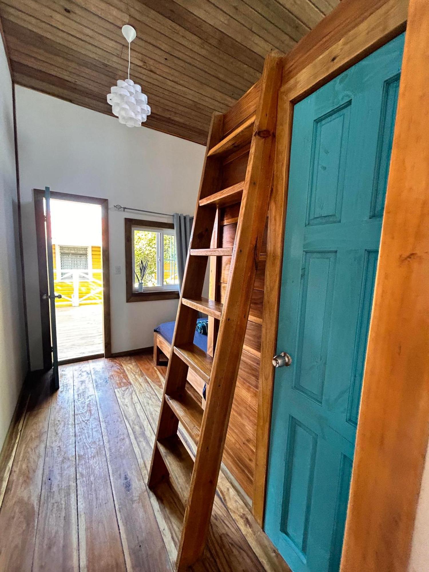 Casa Pelicano Bocas Town Dış mekan fotoğraf